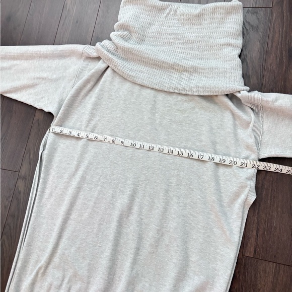 FREE PEOPLE Ottoman Slouchy Tunic Sweater Gray Ice Large - Picture 10 of 13